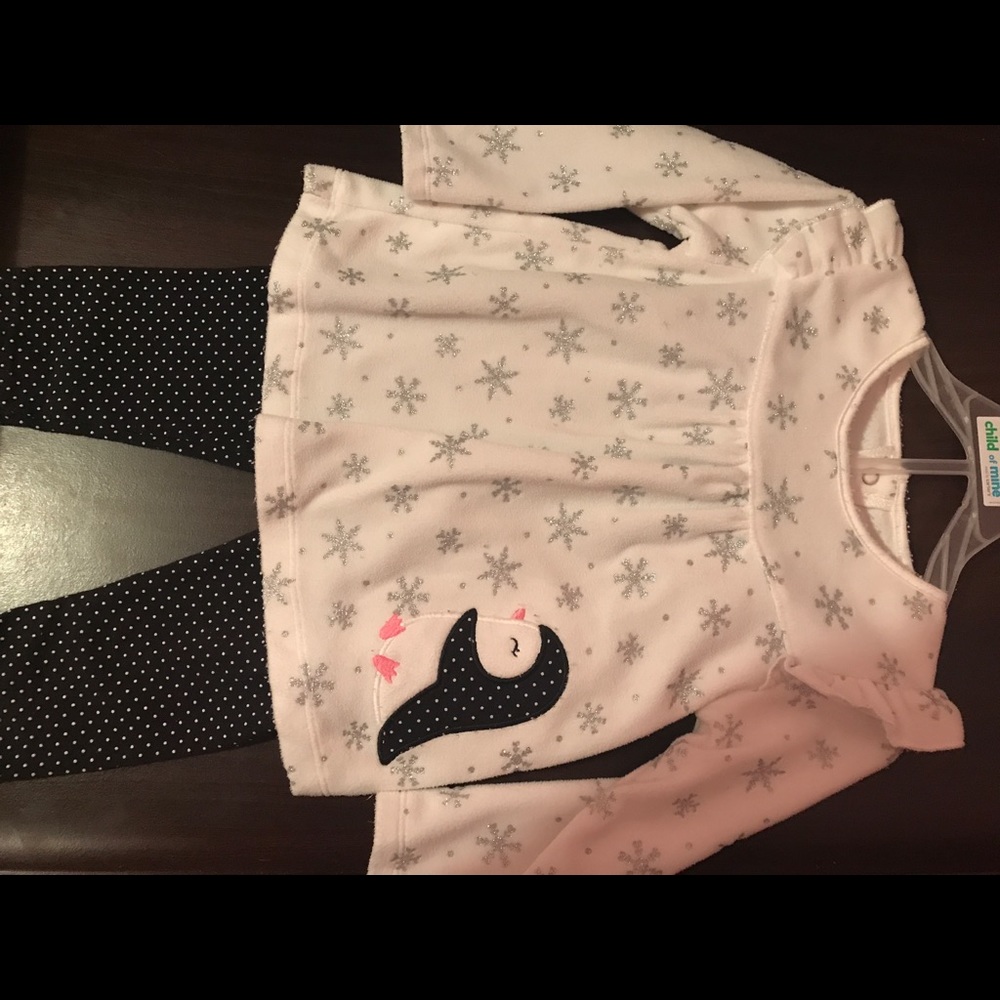 🧸EUC🧸.   ⛄️Adorable Winter Penguin Outfit❄️